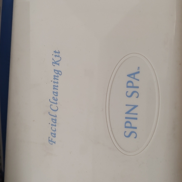 New Spin Spa Set One for Body and one for Face in Box - Picture 2 of 7